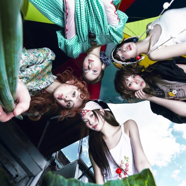 가수 : LE SSERAFIM (르세라핌)